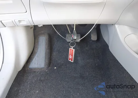 2010 Toyota Corolla Le z USA, uszkodzony, nr VIN JTDBU4EE1AJ080493